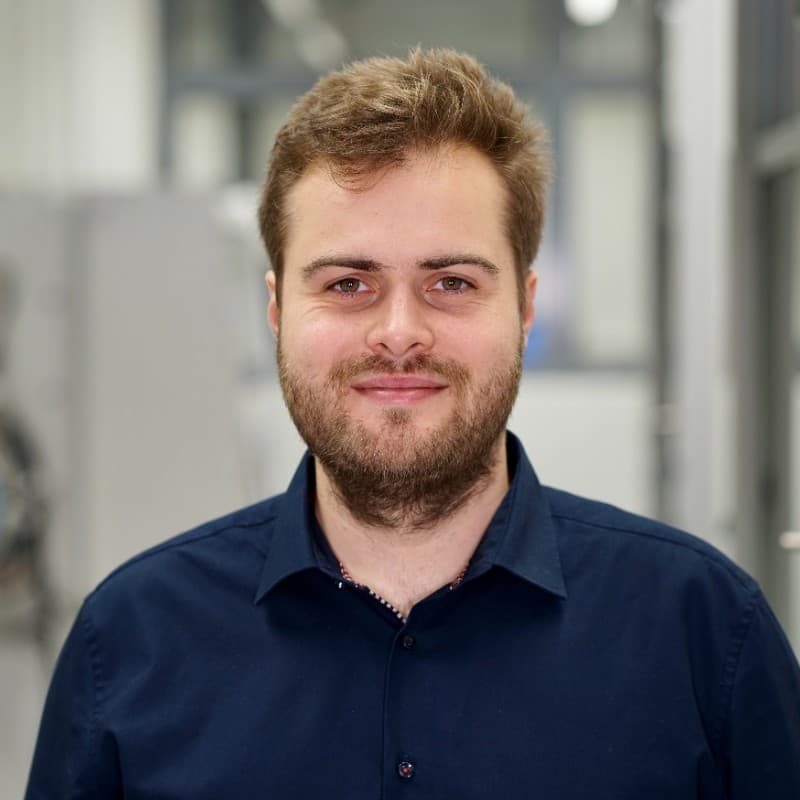 Lukas Noll headshot